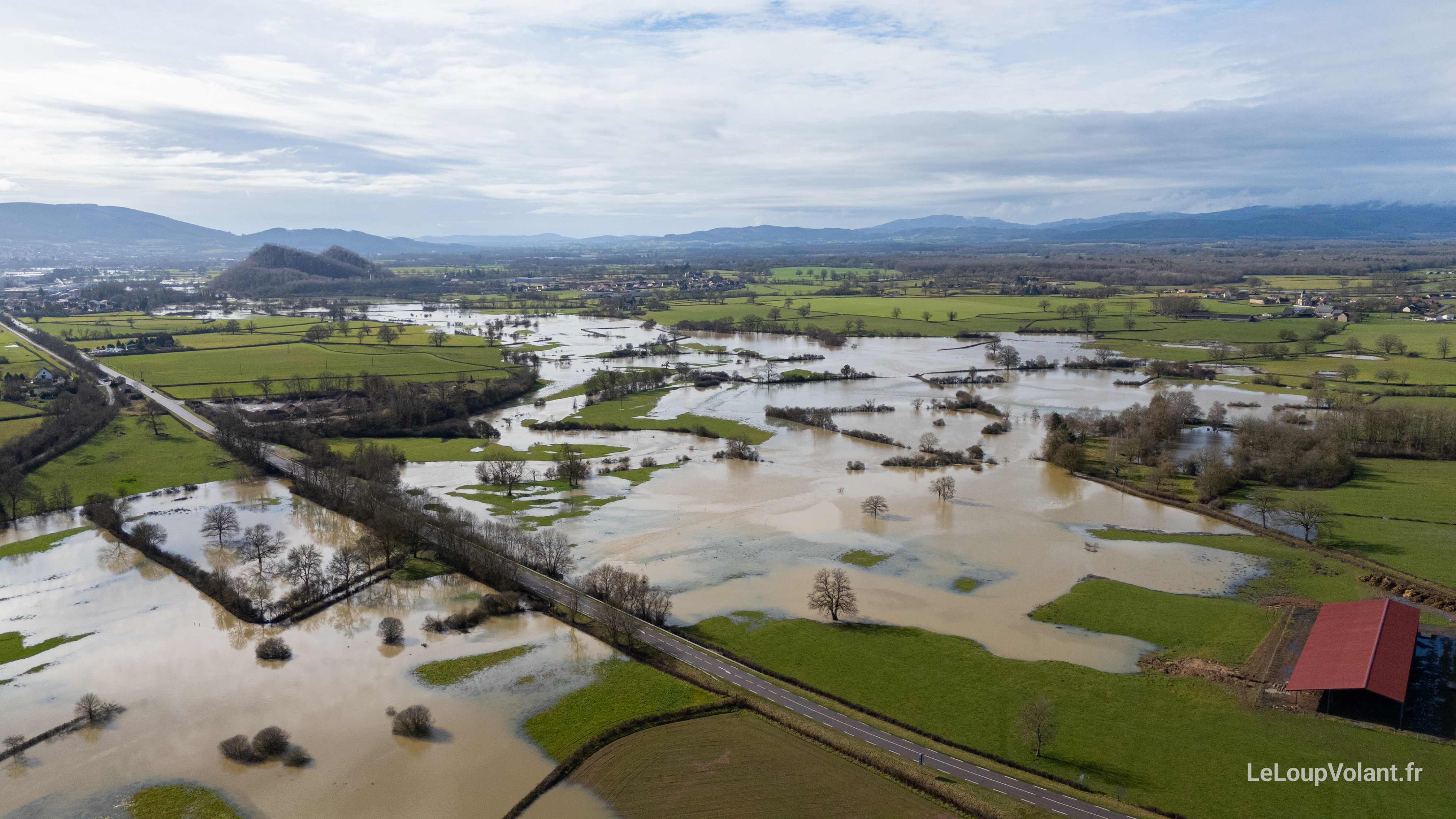Dracy Saint Loup sous les eaux